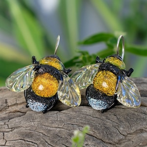 Boucles d'oreilles pendantes abeille pour femme bijoux abeille cadeau d'anniversaire petite amie boucles d'oreilles abeille délicates uniques en verre dichroïque au chalumeau en argent sterling