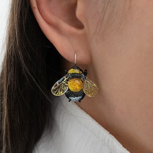 Cottagecore bee earrings for women image 2