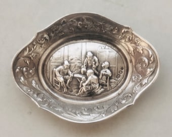 Niederländisches Silbertablett mit Wirtshausszene, 1932