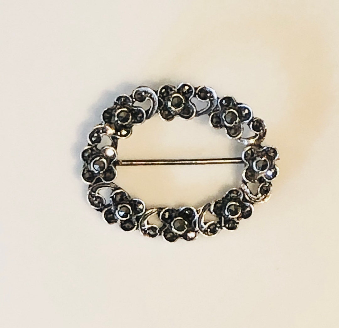 Broche Vintage Fleur En Argent Massif Avec Marcassite - Quelques Brillants Manquants