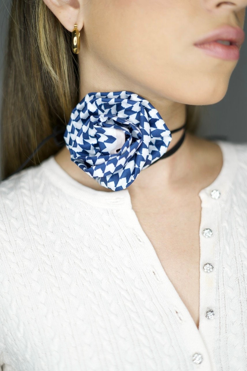 Marni Chocker Flowers Necklace main image 1