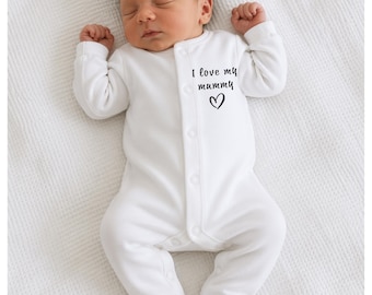 Barboteuse bébé cadeau personnalisé | Nouveau-né brodé, vêtements personnalisés pyjama, cadeau de premier anniversaire, cadeau de baby shower
