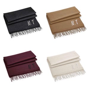 Luxury Embroidered Initial Scarf: Personalized Men&#39;s Gift