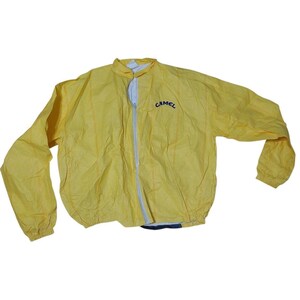 VTG 1992 Joe Camel Tyvek Zip Up Windbreaker Jacket Taille XL Jaune Léger image 2