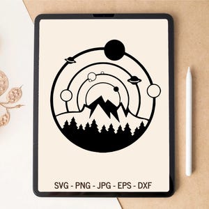 Berge SVG, Weltraum SVG, Wandern SVG, Wald SVG, Natur SVG, Sonnensystem SVG, T-Shirt Design, Tumbler Design, SVG-Dateien für Cricut