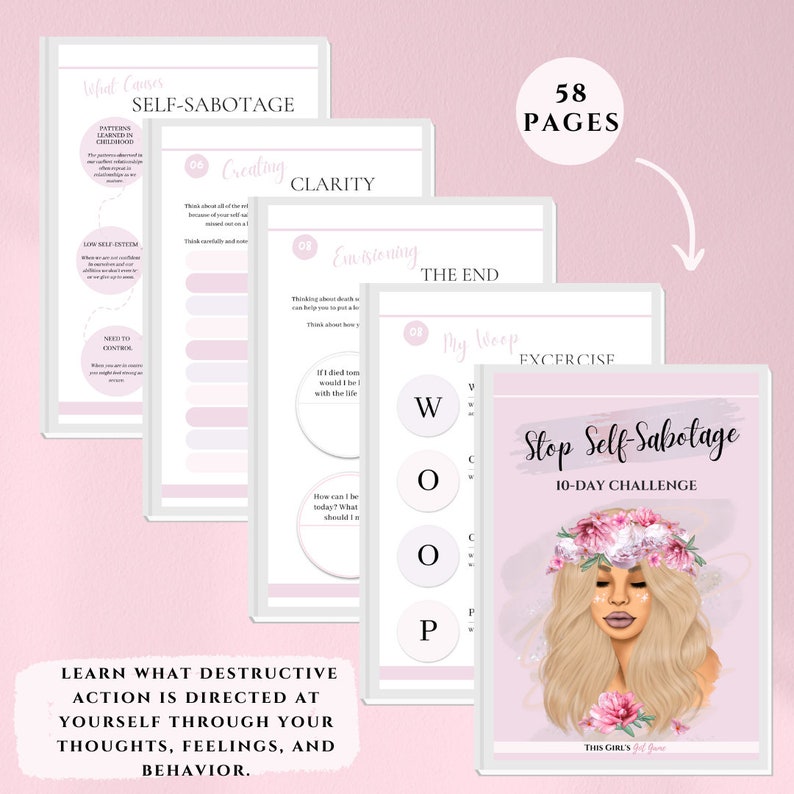 Pu&ograve; includere: Un quaderno rosa e bianco intitolato "Stop Self-Sabotage 10-Day Challenge" con un'illustrazione floreale. Il quaderno ha 58 pagine e include testo sull'autosabotaggio, la chiarezza e l'immaginazione della fine.
