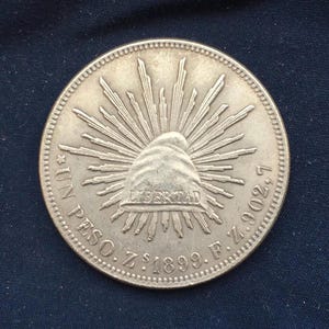 Republica Mexicana *1899*  Un Peso - Mexico Coins - America Central / Restrike