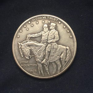 Stone Mountain *1925* Half Dollar - United States Coins  / Restrike
