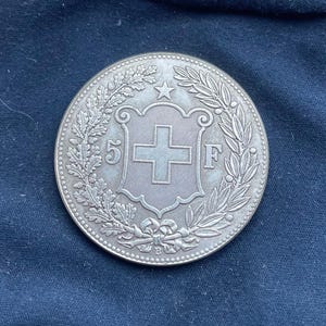 Helvetica coin - Etsy 日本