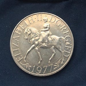 1977 queen elizabeth silver jubilee coin - Etsy 日本