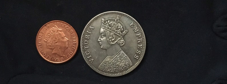 Super Victoria 1892_1897 One Rupee Bikanir State / India Coins / Restrike image 3