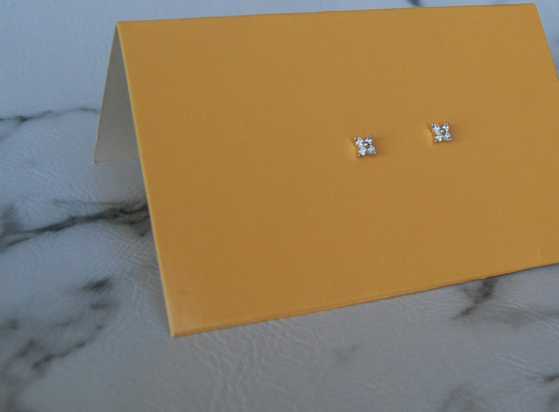 Gift For Her Tiny Helix Conch Dainty Cute Zircon Solid Silver Stud Crystal Flower Pierced 925 Sterling Silver Snowflake Earrings