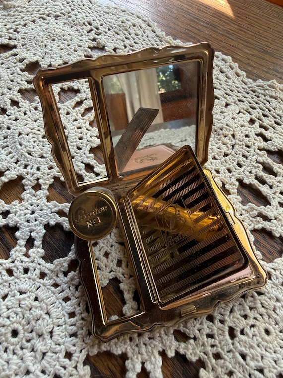 Vintage rectangular Stratton Compact made in Engl… - image 4