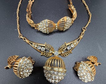 Vintage Coro Rhinestone Apple Jewelry Set: Necklace, Bracelet, Earrings