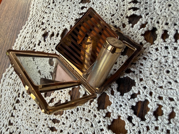 Vintage rectangular Stratton Compact made in Engl… - image 5