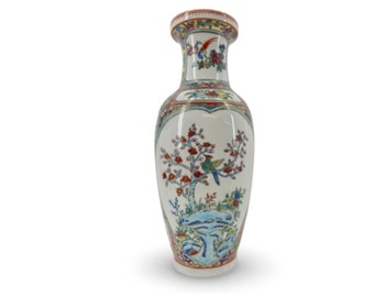 Vintage Chinese Zhongguo Jingdezhen Zhi Hand Painted Vase | 10" H | Famille Rose | Antique