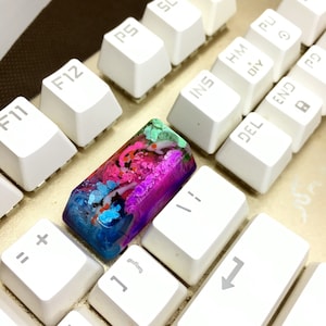 Resin keycaps Personalized keycaps Custom handmade keycaps Suitable for backspace keys Koi keycaps translucent  sa OEM keyboard 2.0u