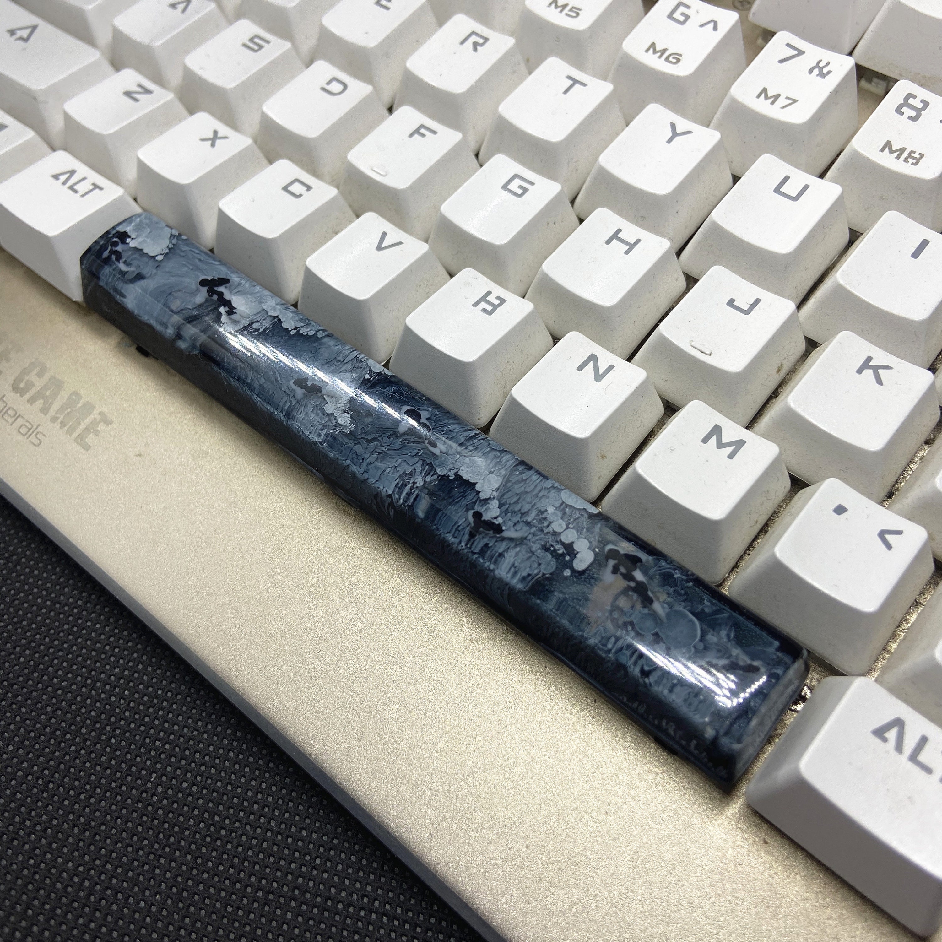 Customizable Keycap,Purple Resin Transparent Keycap OEM Height Spacebar Keycap Suitable for MX Switch Customizable Keycap,Purple Resin Transparent Keycap OEM Height Spacebar Keycap Suitable for MX Switch