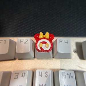 Cute little cake keycaps of Cherry MX mechanical keyboard, handmade custom keycaps, interesting gifts for gamers