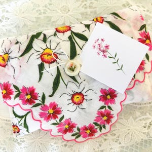 Embroidered Vintage Hankie Sachet: Lavender-Scented Floral Drawer Freshener
