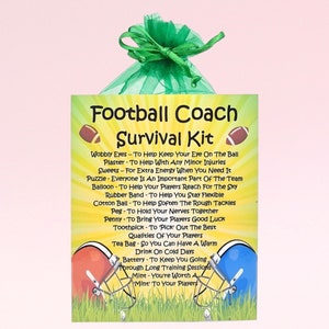 Survivalkit voetbalcoach VS ~ Leuk nieuwigheidscadeau en kaart | Verjaardagscadeau | Wenskaarten | Gepersonaliseerde coachcadeau | Aandenken