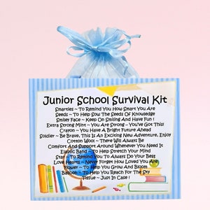 Junior School Survival Kit ~ lustiges Geschenk | Geschenk | Grußkarten | Viel Glück Neue Schule | Personalisiertes Geschenk