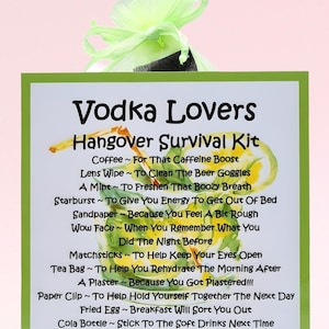 Kit di sopravvivenza per i postumi della sbornia degli amanti della vodka ~ Divertente regalo originale e alternativa alla carta / Regalo di compleanno / Biglietti di auguri / Ricordo personalizzato