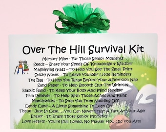 Over The Hill Survival Kit ~ Leuk nieuwigheidscadeau & kaartalternatief | Veel geluk | Vaarwel aandenken | Gepersonaliseerde pensioen- of verjaardagscadeau