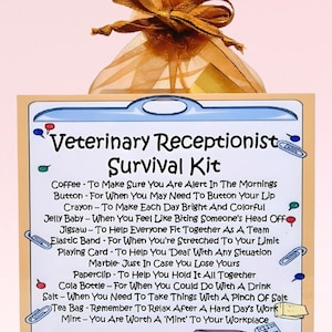 Kit de sobrevivência para recepcionista veterinária ~ Presente de novidade divertido e cartão de felicitações | Presente de aniversário | Cartões de felicitações | Lembrança personalizada