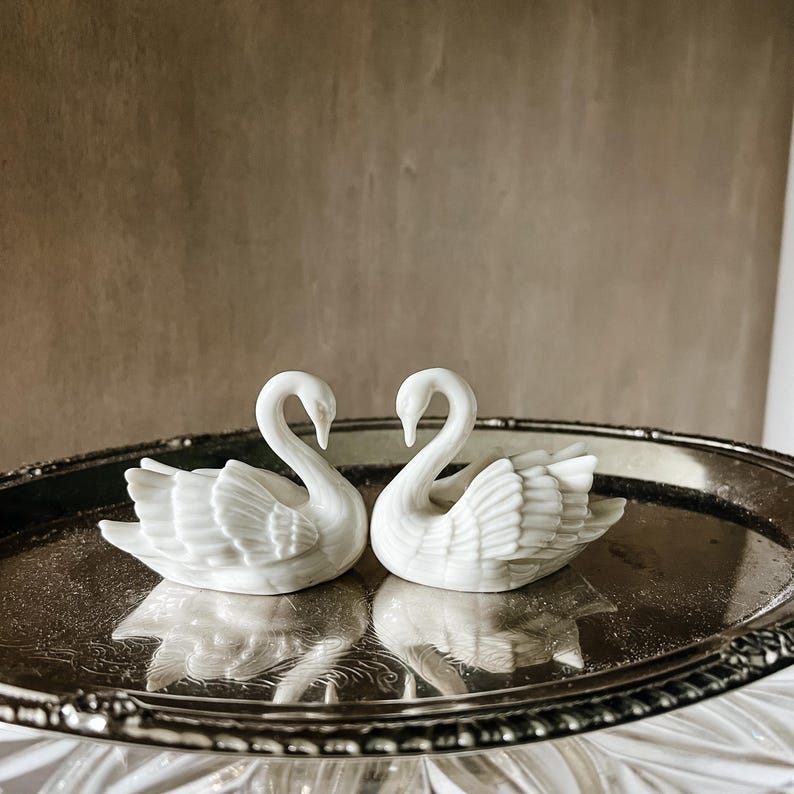 Vintage Lenox Swans Wedding Cake Topper, Vintage Porcelain Swans ...