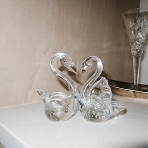 Vintage Glass Swans Wedding Cake Topper, Paid of Vintage Crystal Swans Wedding Cake Topper, Crystal Swan Figurine Pair,