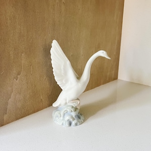 Lladro Swan - Etsy
