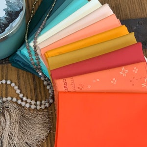 Listen to your heart AGF blenders | Fat quarters bundles 12 fabrics | Fast shipping | Pure solids | Sharon holland | Decostitch