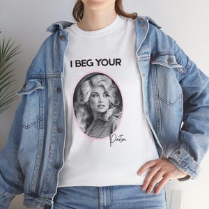 Dolly Parton Country Music Artist Unisex Heavy Cotton Tee Shirt, Country Music Lover Gift, Music Fan Apparel, Concert Shirt, Retro Vintage