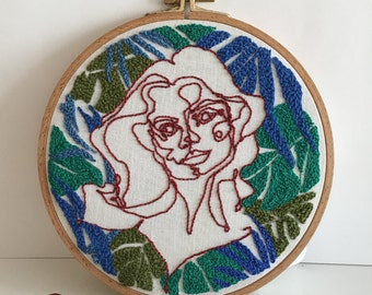 Punchneedle Portrait Woman, Embroidery Wall Hanging, Tufting Embroidered Gifts