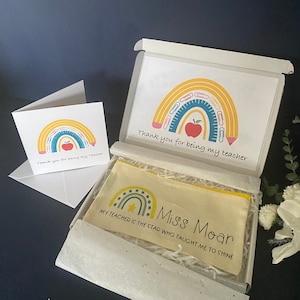 Personnalisé Mon professeur est une trousse à crayons étoile avec carte et boîte cadeau / cadeau des enseignants / cadeau arc-en-ciel / cadeau trousse à crayons étoile / cadeau de remerciement.