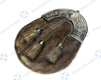 Sporran escocés de vestir para hombre con acabado antiguo y diseño celta en arco/cantle / Sporran para kilt con tres borlas y cinturón de cadena.