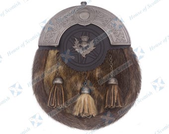 SPORRAN DE VESTIR escocés para hombre, diseño celta con arco y cantle en acabado antiguo / Sporran de Kilt con insignia de cardo y tres borlas rematadas
