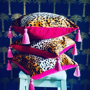 Luxurious Handmade Velvet Leopard Print Pillows  / 17” Hot Pink Velvet Pillow / Animal Print Cushion With Pink Silk Tassels / Tassel cushion