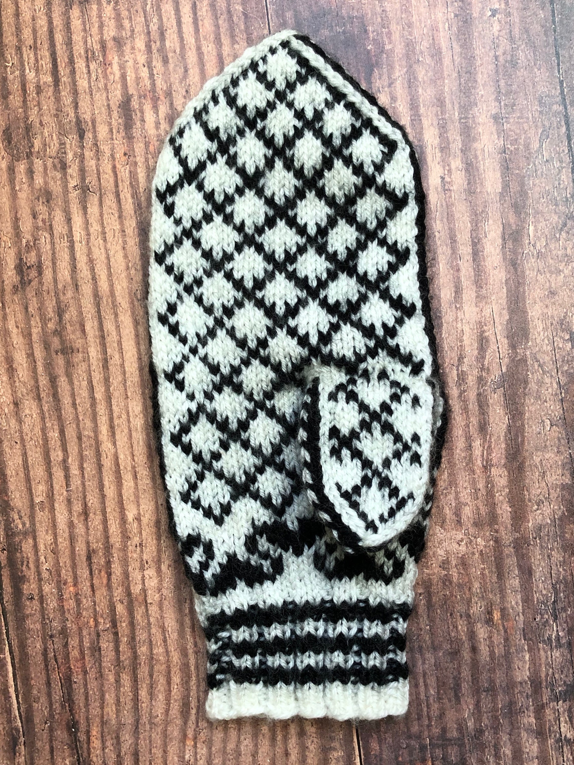 Selbu Mitten Pattern Blossoms Selbu Mittens Digital Knitting Pattern - Etsy
