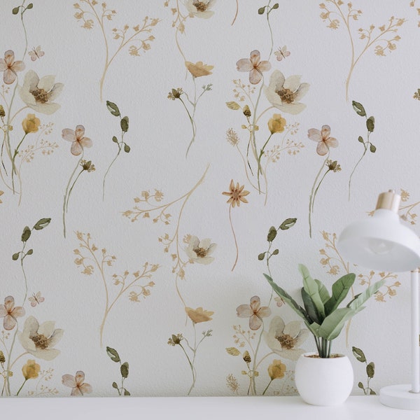 Zarte Blumentapete. Gelb. Aquarell. Peel and Stick + Traditionelle Wallpaper-Optionen. Abnehmbar. Akzent Wand. Schlafzimmer. Esszimmer*