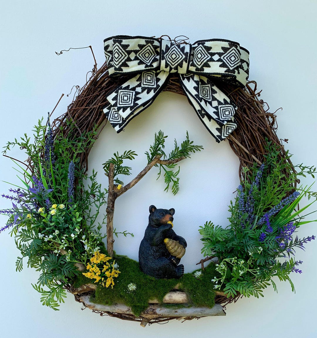 Black Bear Cabin Lodge Bathroom Sign - Rustic Wood Funny Saying Decor, 10" X 5" With Rope Hanger