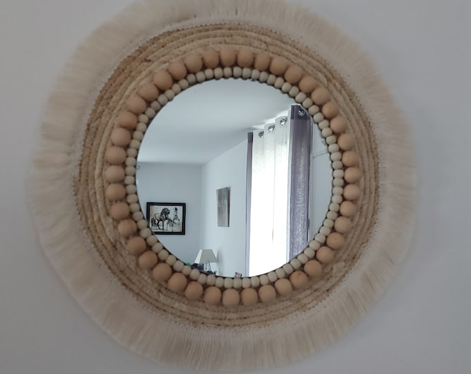 Round wooden beads mirror