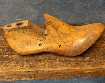 Wooden Shoe Lasts Single Adult sizes 7, 7.5, 8 & 8.5