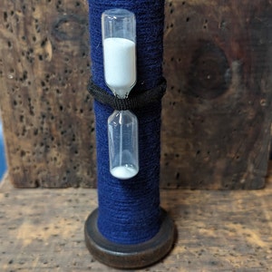 TIMER BOBBIN with navy thread image 3