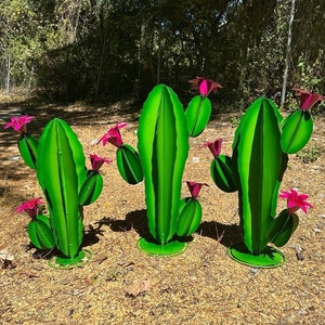 Peanut Handmade Metal Cactus (Myrtle) - Garden Art