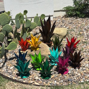 Decorative Rustic Metal Agave Garden Sculpture - Garden Art