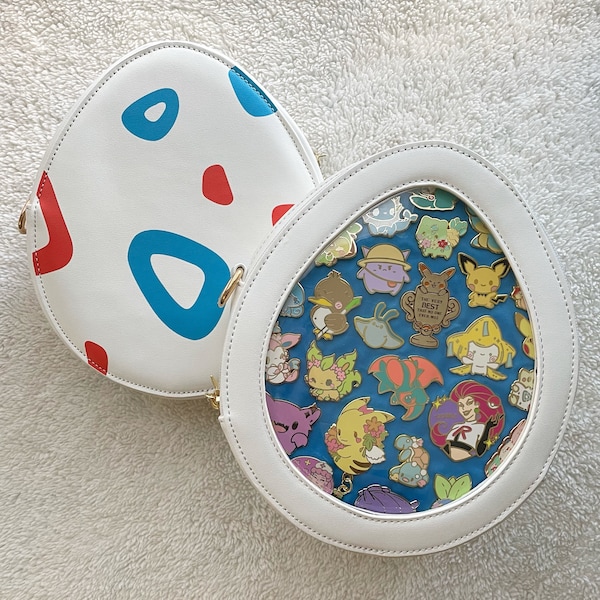 VORBESTELLUNG Red & Blue Egg Ita Bag | Kawaii Hart Emaille Pin Display Geldbörse