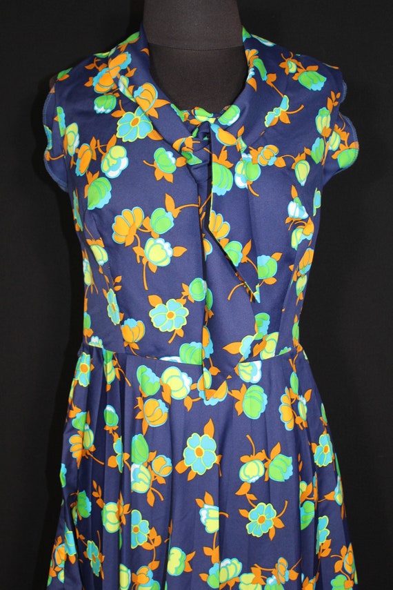 Rare French Vintage 1970's Floral Dress Size 4-6 - image 2