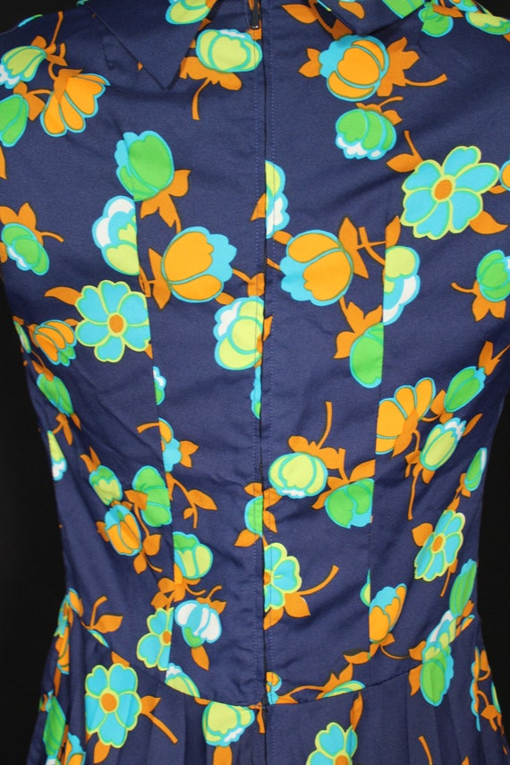 Rare French Vintage 1970's Floral Dress Size 4-6 - image 4